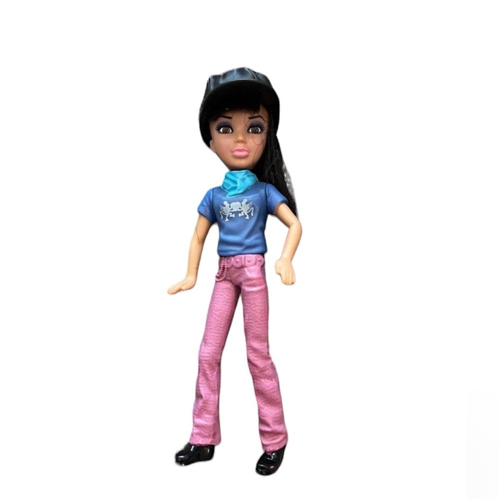 2011 Spin Master Liv Doll Brunette Tan Brown Eyes McDonald's Toy Rooted Hair